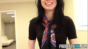 bruneta v punčochách, sekretářskou uniformu #157822 video